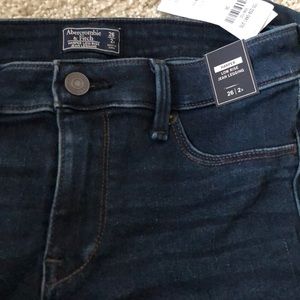 Abercrombie and Fitch Harper low rise legging jean